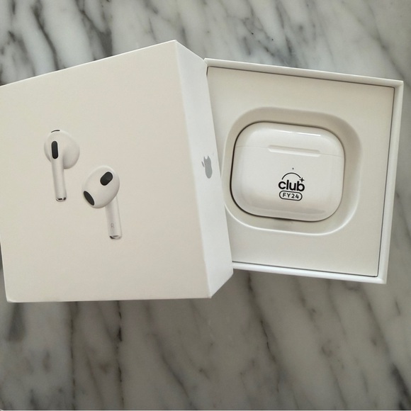 Apple AirPods 3rd Generation with MagSafe Charging Case - Never Used - Picture 3 of 5